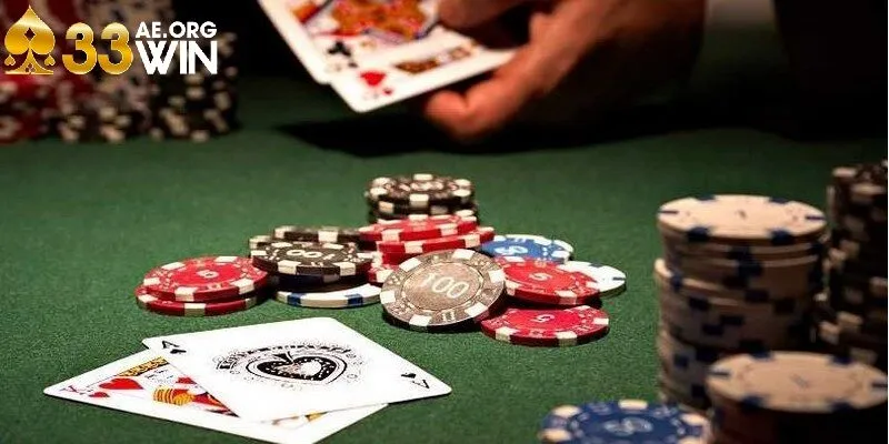 Cách chơi Phỏm cần chú ý ghi nhớ lá bài đã được đánh ra